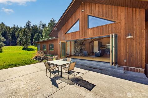 215 Lois Lane Leavenworth WA 98826