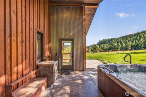 215 Lois Lane Leavenworth WA 98826