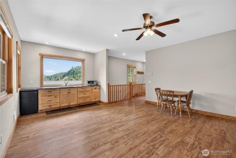 215 Lois Lane Leavenworth WA 98826