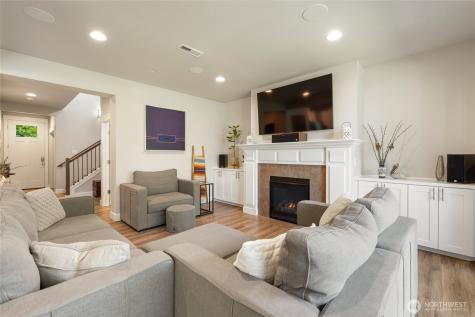 21812 SE 270th Street Maple Valley WA 98038