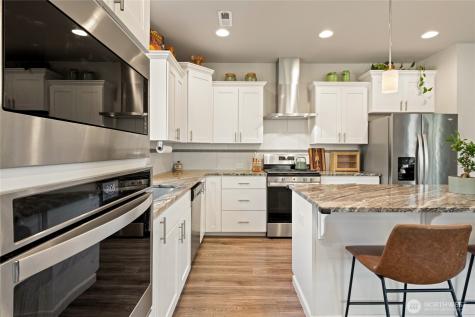 21812 SE 270th Street Maple Valley WA 98038