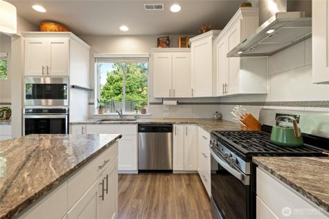 21812 SE 270th Street Maple Valley WA 98038