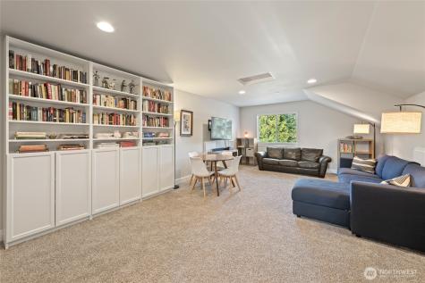 21812 SE 270th Street Maple Valley WA 98038