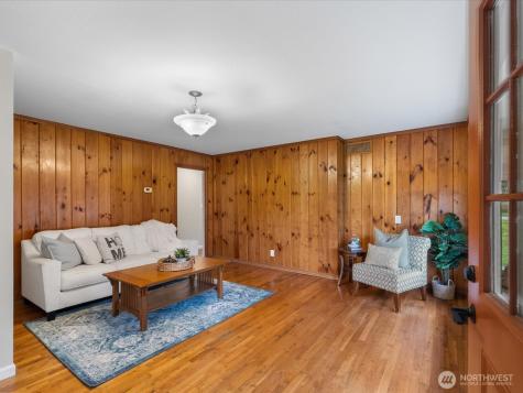 207 Fort Casey Road Coupeville WA 98239