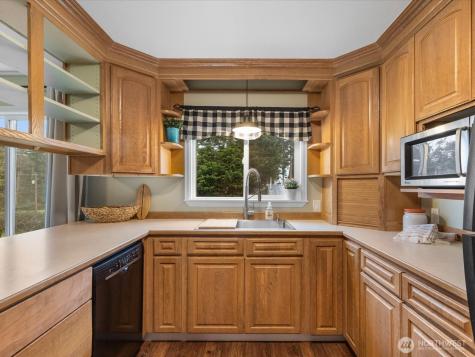207 Fort Casey Road Coupeville WA 98239