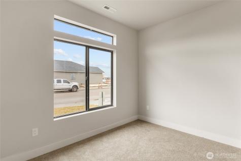 532 S Oasis Loop East Wenatchee WA 98802