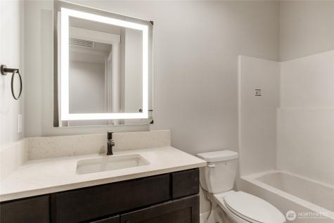 532 S Oasis Loop East Wenatchee WA 98802