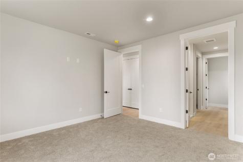 532 S Oasis Loop East Wenatchee WA 98802