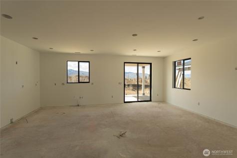 532 S Oasis Loop East Wenatchee WA 98802