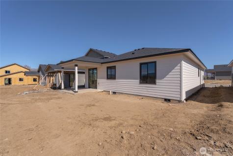 532 S Oasis Loop East Wenatchee WA 98802