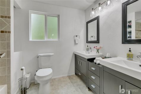 17536 201st Avenue NE Woodinville WA 98077