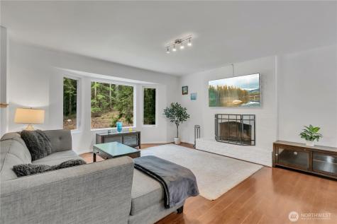 17536 201st Avenue NE Woodinville WA 98077