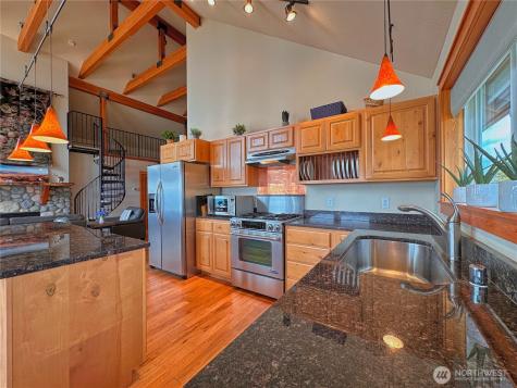 27 Scenic Drive Brewster WA 98812