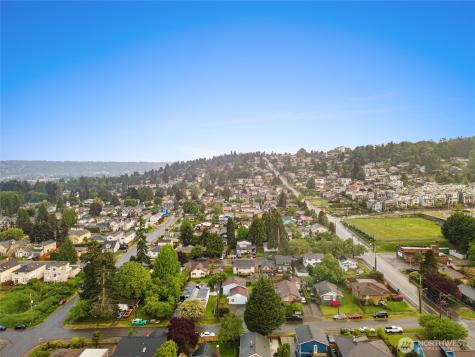 8419 S 116th Seattle WA 98178