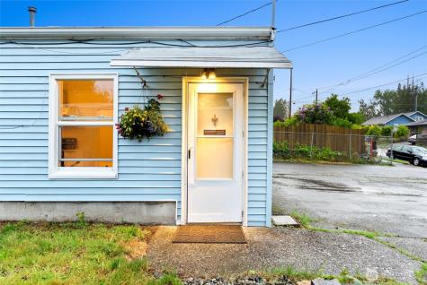 8419 S 116th Seattle WA 98178