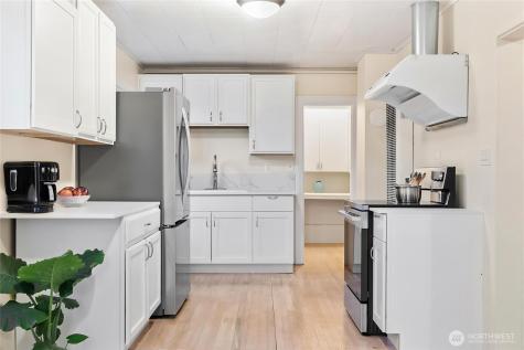 8419 S 116th Seattle WA 98178