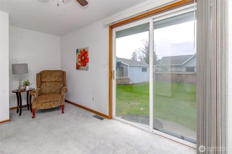 215 E 48th Street Tacoma WA 98404