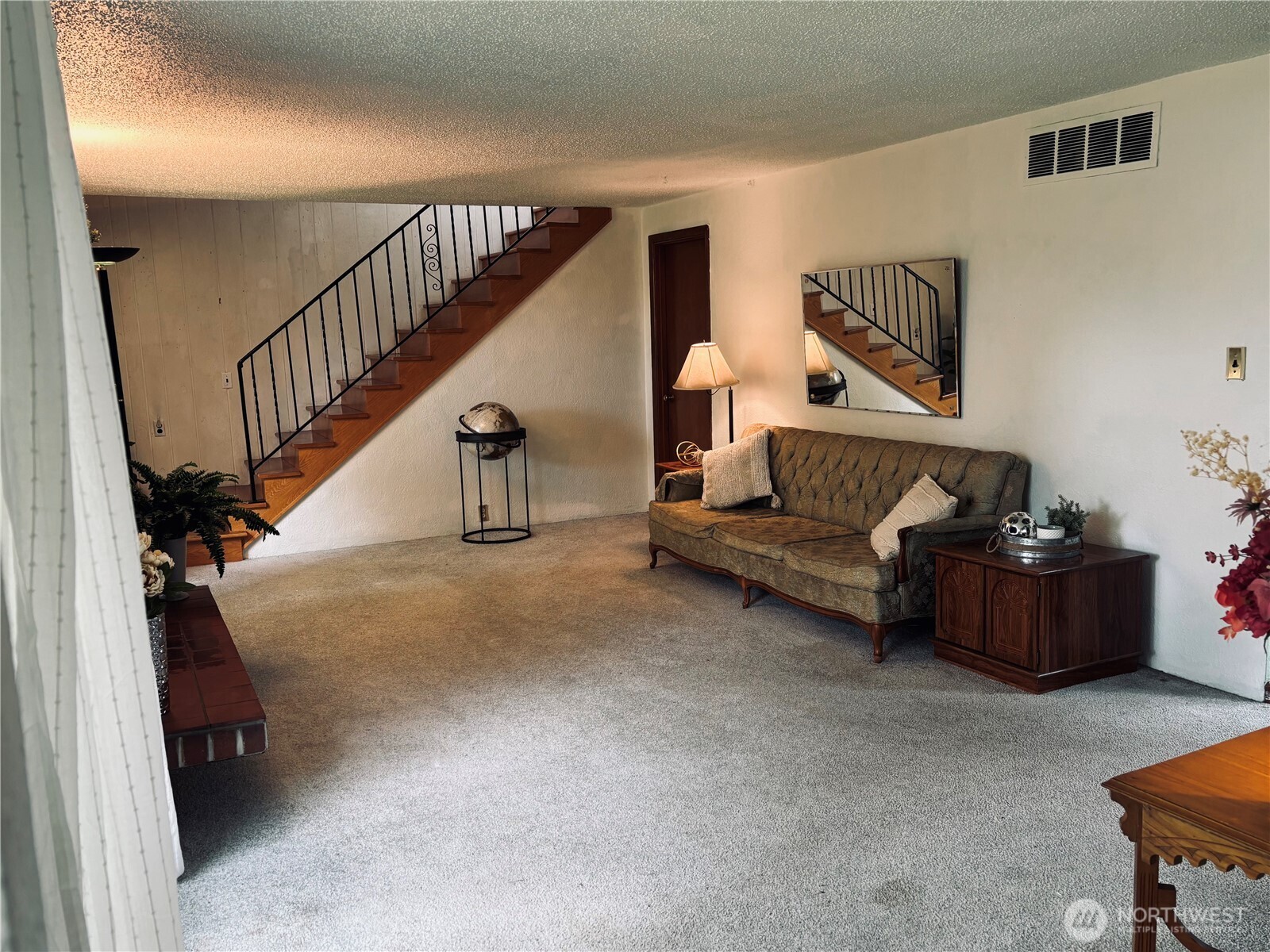 215 E 48th Street Tacoma WA 98404