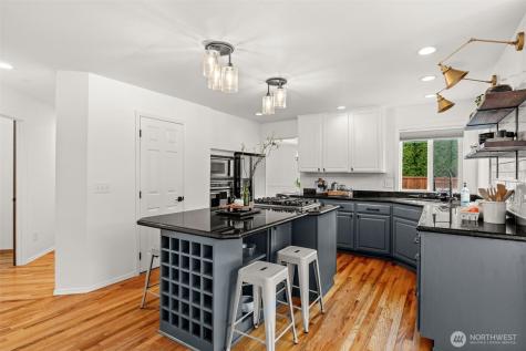 9512 72nd Avenue NW Gig Harbor WA 98332