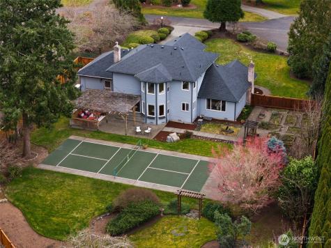 9512 72nd Avenue NW Gig Harbor WA 98332