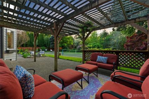 9512 72nd Avenue NW Gig Harbor WA 98332