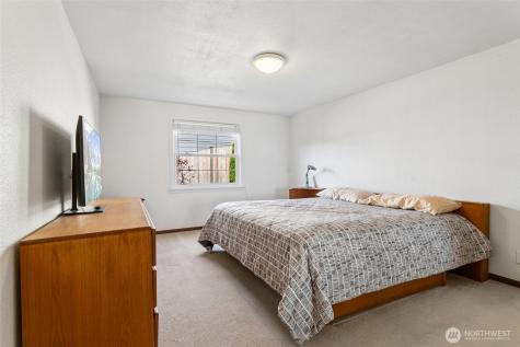 2207 S 304th Street Federal Way WA 98003