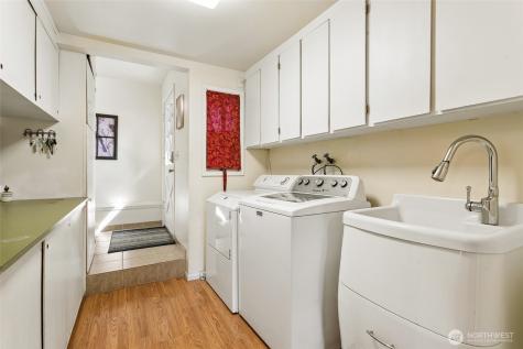 2207 S 304th Street Federal Way WA 98003