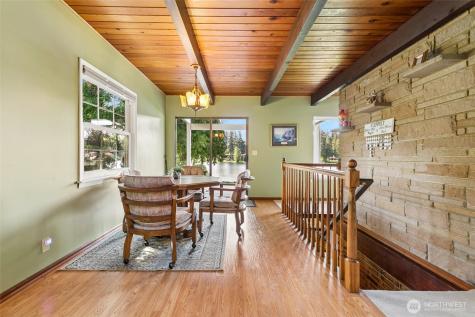 2207 S 304th Street Federal Way WA 98003