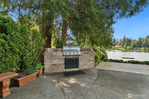 2207 S 304th Street Federal Way WA 98003