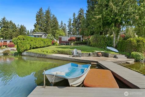 2207 S 304th Street Federal Way WA 98003
