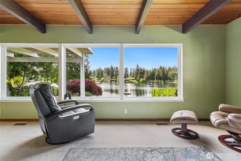 2207 S 304th Street Federal Way WA 98003