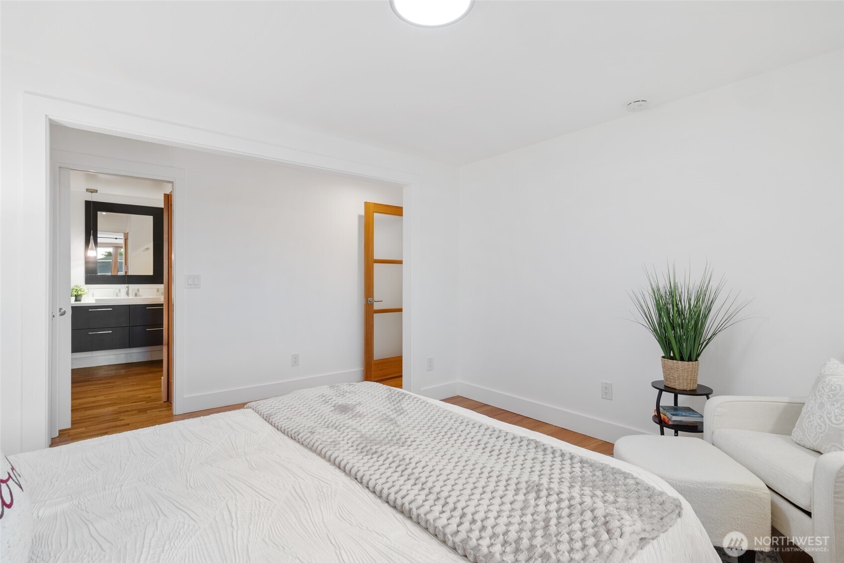 9615 NE 26th Street Clyde Hill WA 98004