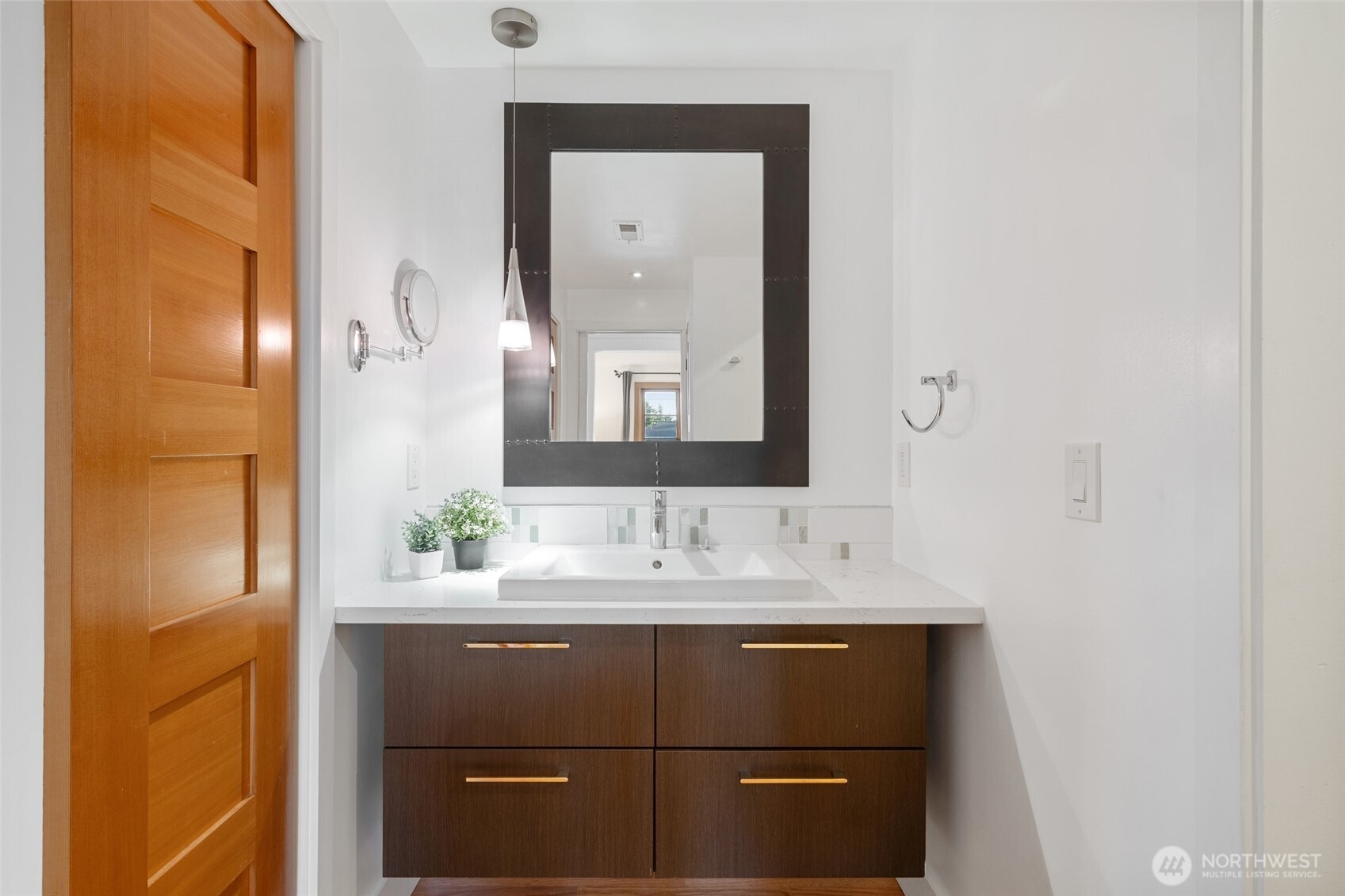 9615 NE 26th Street Clyde Hill WA 98004