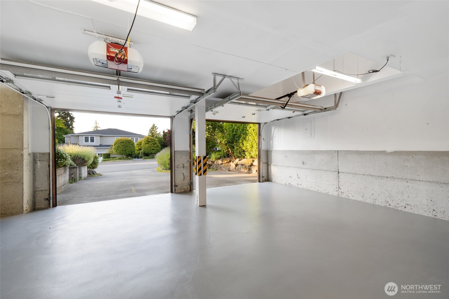 9615 NE 26th Street Clyde Hill WA 98004