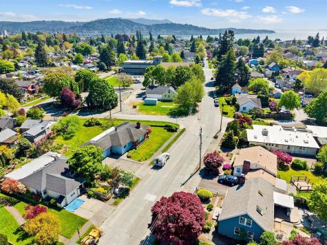 2709 Lynn Street Bellingham WA 98225