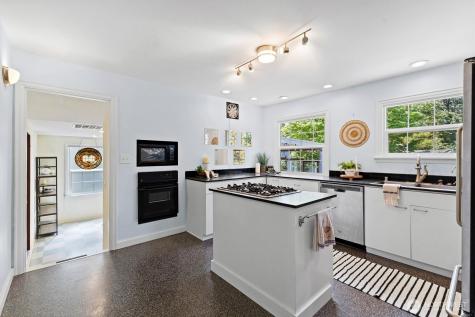 2709 Lynn Street Bellingham WA 98225