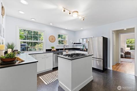 2709 Lynn Street Bellingham WA 98225