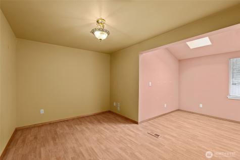 12602 118th Street Court E Puyallup WA 98374