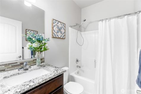 3824 Discovery Avenue SW Bremerton WA 98312