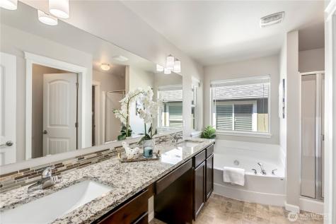 3824 Discovery Avenue SW Bremerton WA 98312