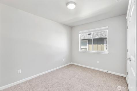 3824 Discovery Avenue SW Bremerton WA 98312