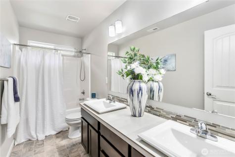 3824 Discovery Avenue SW Bremerton WA 98312