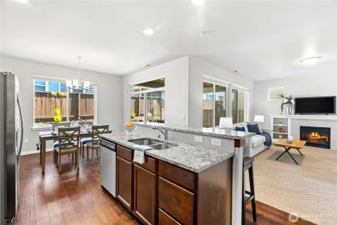 3824 Discovery Avenue SW Bremerton WA 98312
