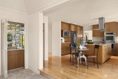 7430 80th Place Se Mercer Island WA 98040