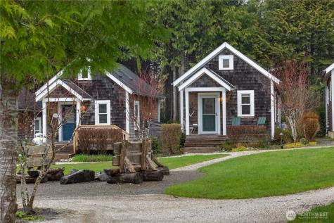 35 Beach Cabin Lane Pacific Beach WA 98571