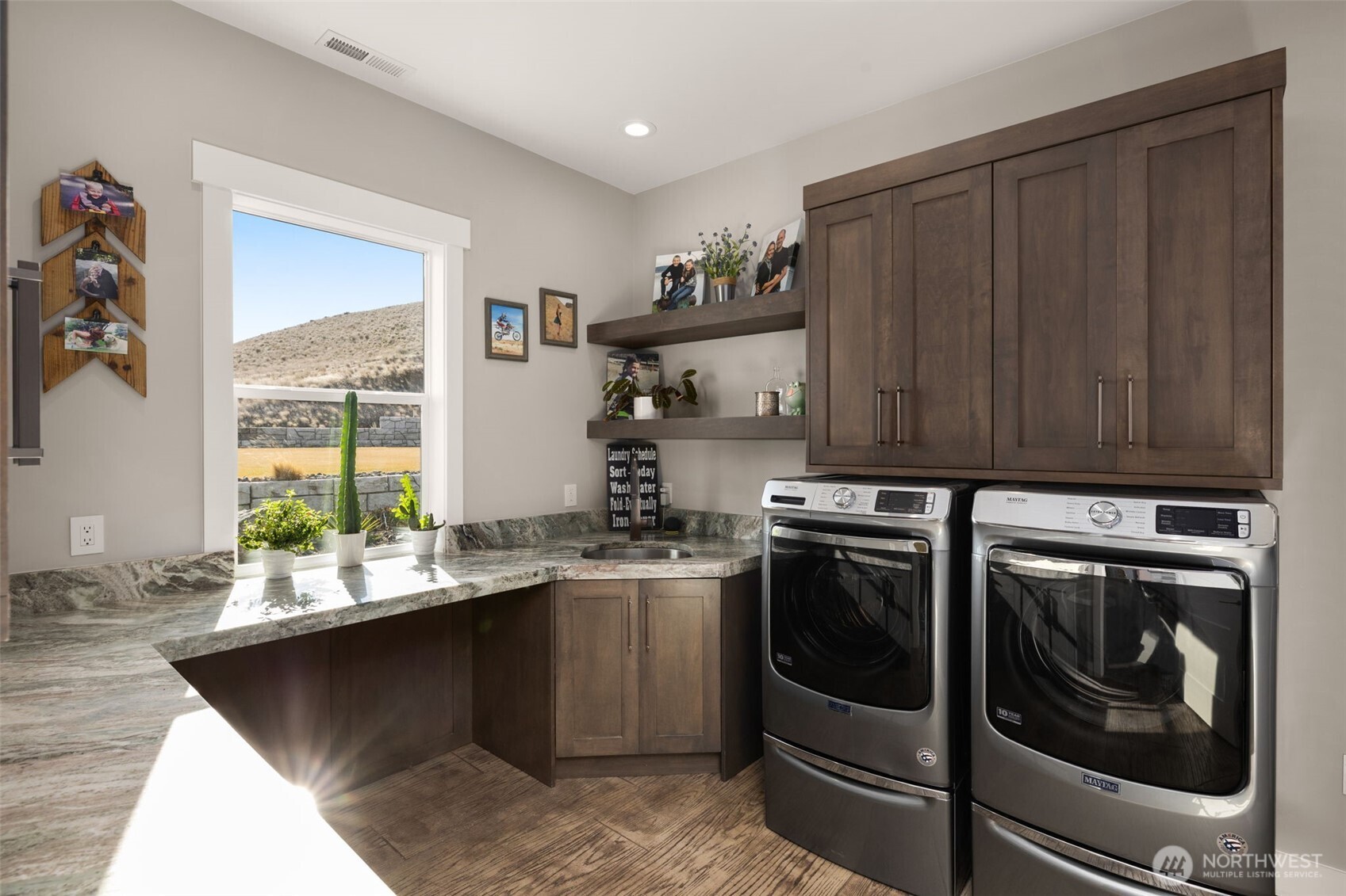 56 Spring Valley Road Rock Island WA 98850