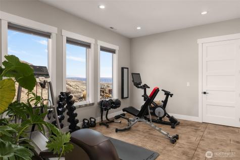 56 Spring Valley Road Rock Island WA 98850