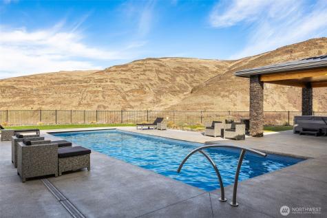 56 Spring Valley Road Rock Island WA 98850