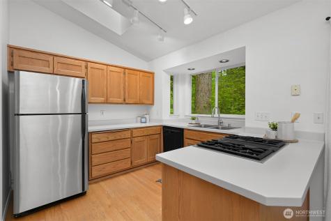 5 Horseshoe Circle Bellingham WA 98229