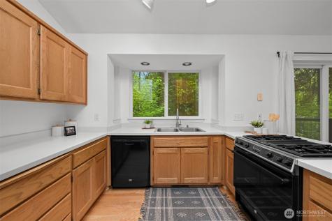 5 Horseshoe Circle Bellingham WA 98229